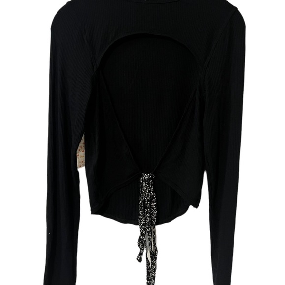 Free people edge of town black backless tie turtle neck top - Picture 2 of 5
